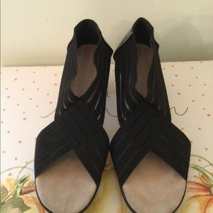 NWOT Black Heels